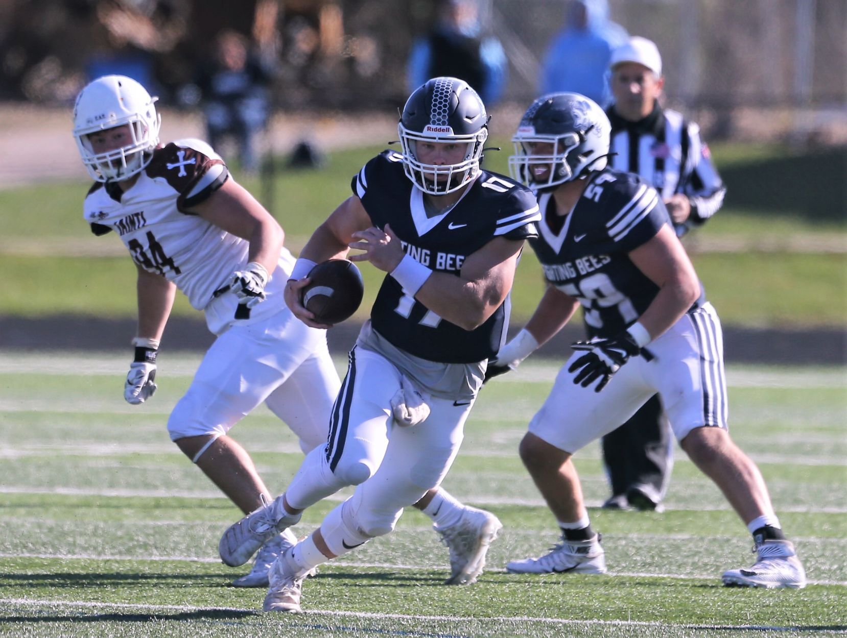 102321-qc-spt-ambrose fball38.jpg